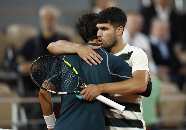 Alcaraz se despeja de la siesta y funde a Musetti para jugar la final en París, ante Sinner