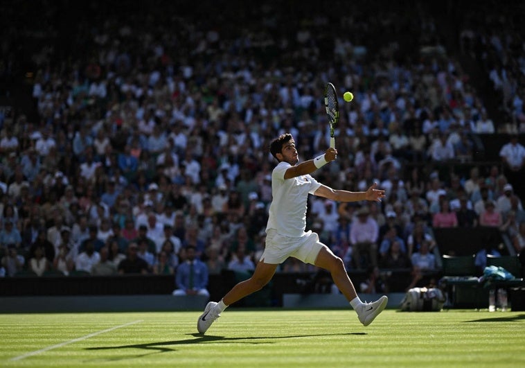 Por saque, resto y dejada, Alcaraz está en la final