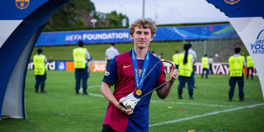 Adrian Simon Gill, cedido por el Barça al Cornellà