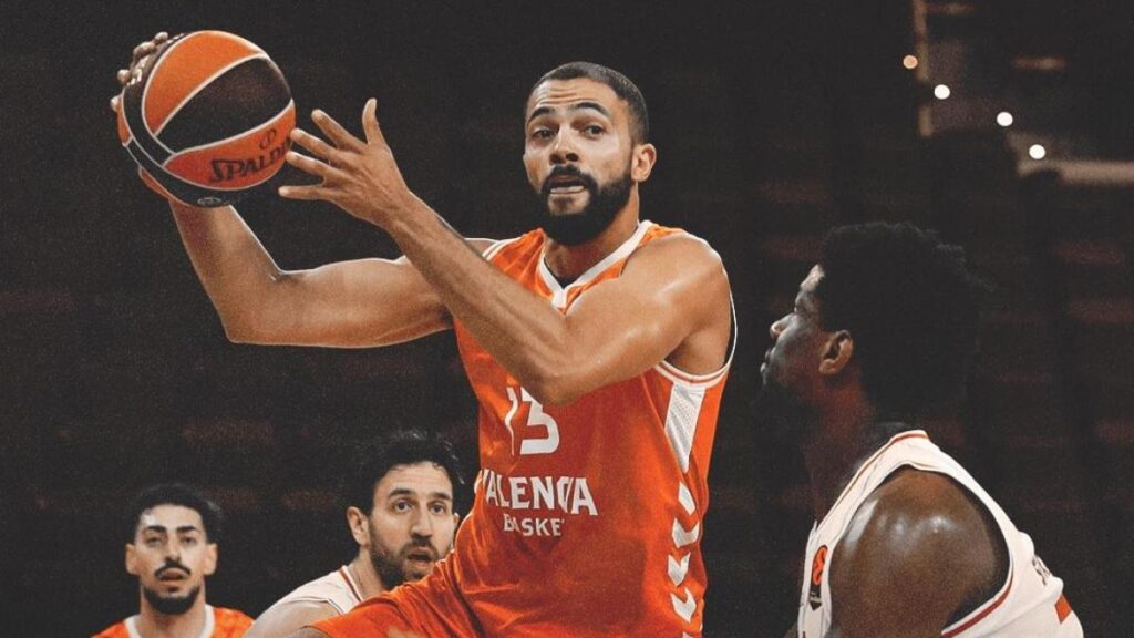 Batalla de invictos en el Roig Arena: Valencia Basket y Joventut se miden por el liderato