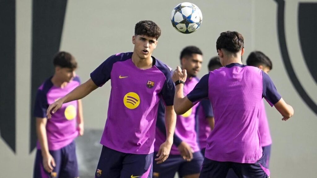 Cubarsí vuelve al grupo con Lewandowski y Olmo esperando el alta