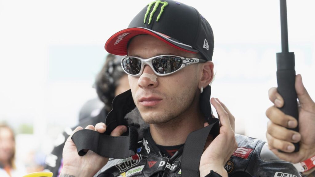 Bezzecchi, otra voz autorizada de MotoGP que critica la gestión tras el grave accidente de Moto3 de Rueda y Dettwiler: "No es justo que nos subamos sin tener información"