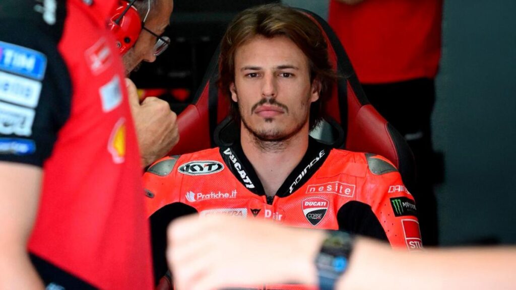 Oficial: anuncian el sustituto de Marc Márquez en las dos últimas carreras del año en MotoGP, un ex piloto de la academia de Valentino Rossi