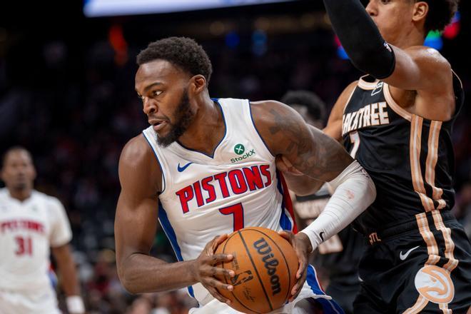 Los Pistons reinan en el Este y los Spurs sobreviven sin Wembanyama