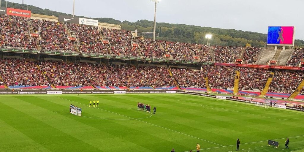 Minuto de silencio antes del Barça-Elche por tres figuras históricas