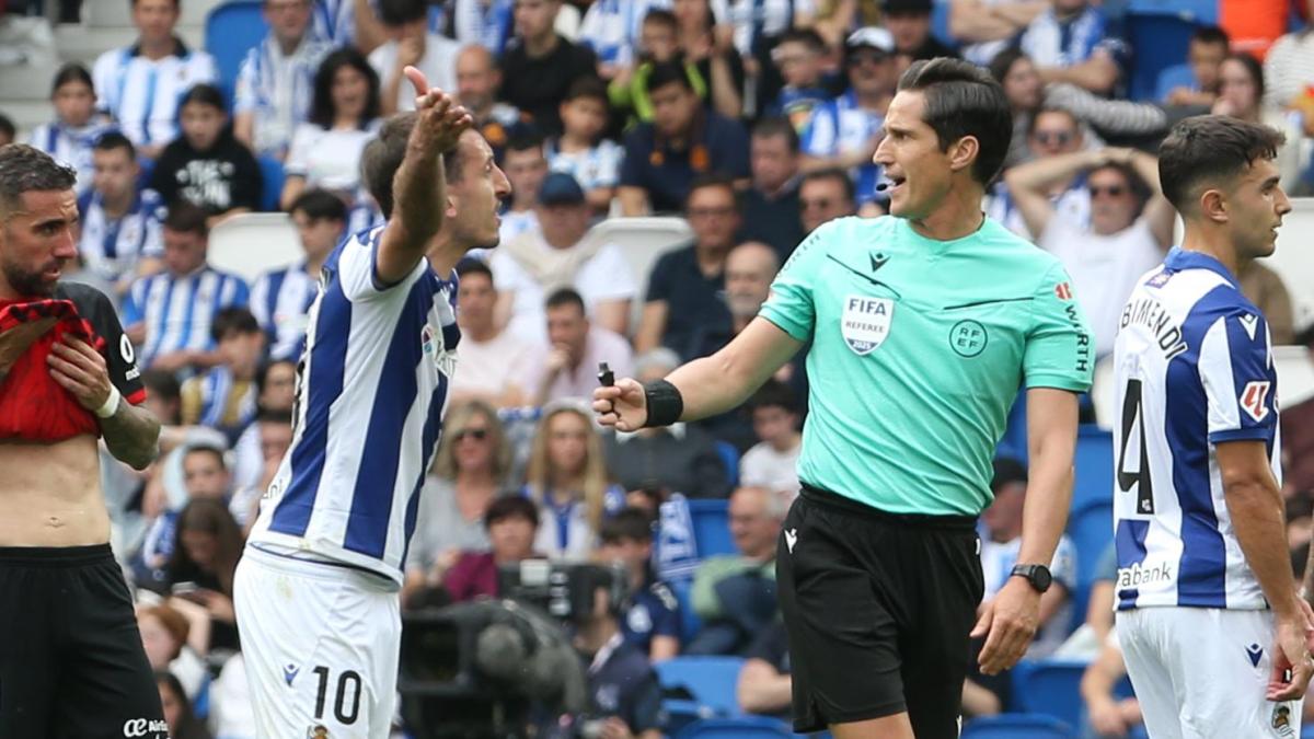Error grosero del VAR en el derbi: el 2-2 del Athletic llegó en fuera de juego