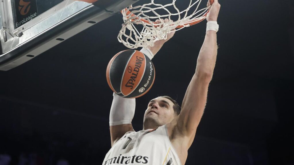 Hezonja: "Todos estuvieron muy serios hoy y merecimos la victoria"