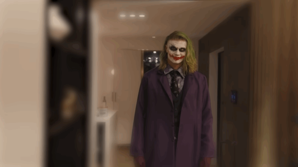 ¡Haaland aterroriza Mánchester disfrazado de Joker!