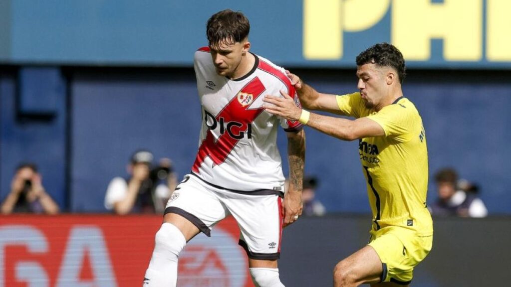El Villarreal golea al Rayo y se coloca segundo