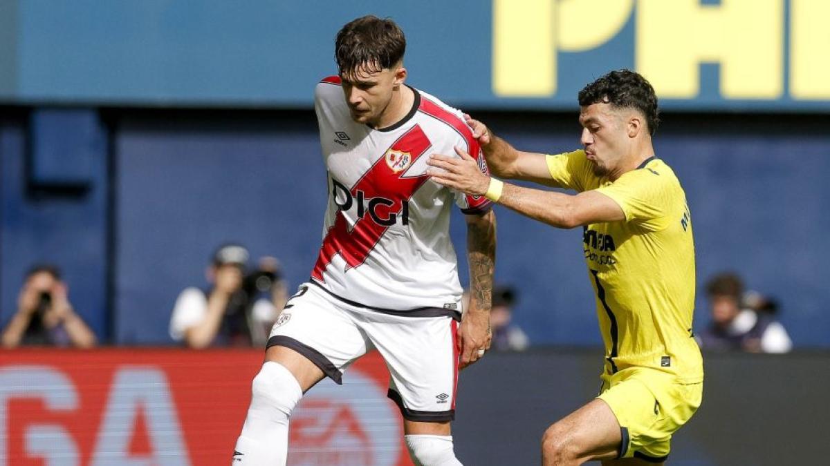 El Villarreal golea al Rayo y se coloca segundo