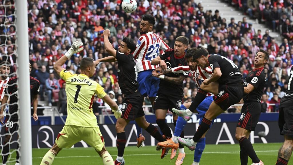 El Sevilla salió tres minutos tarde en la segunda parte al Metropolitano