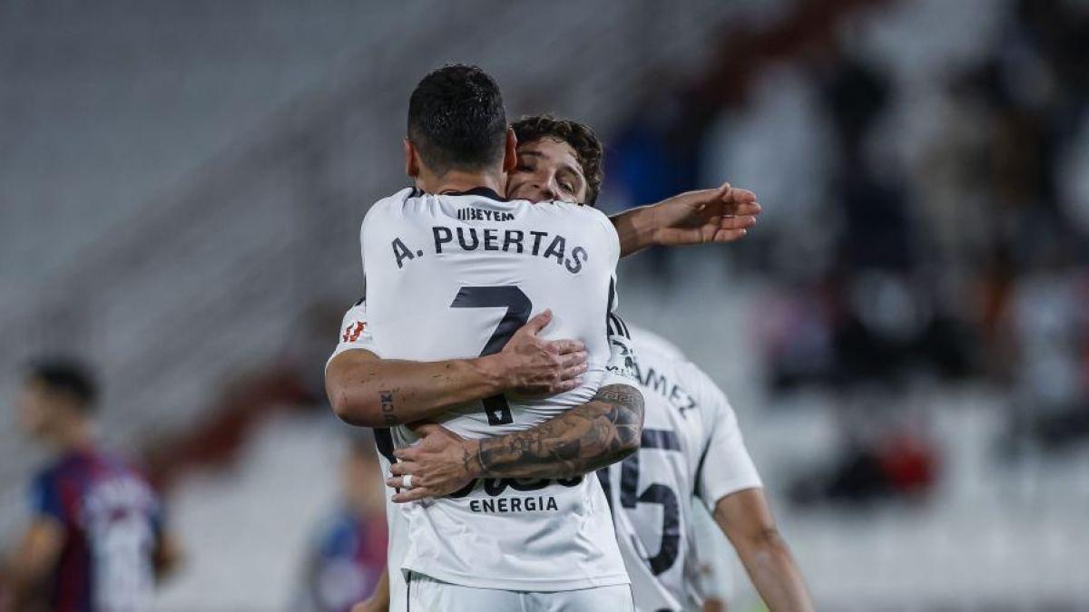 Puertas acaba con un Huesca que sigue siendo uno de los peores como visitante