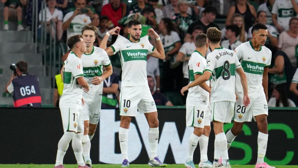 Así juega el Elche: un equipo de autor que amenaza al Barça