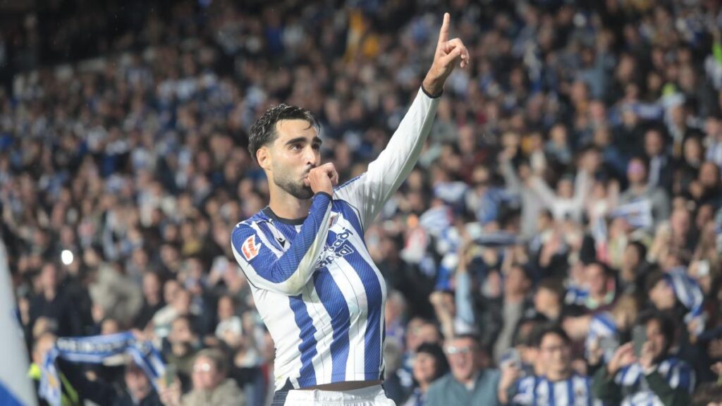 Brais se estrena como goleador en un derbi y confía en el equipo: "Somos muy buenos"