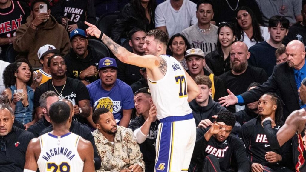 Doncic se libra del niño prodigio del Barça y no se corta un pelo