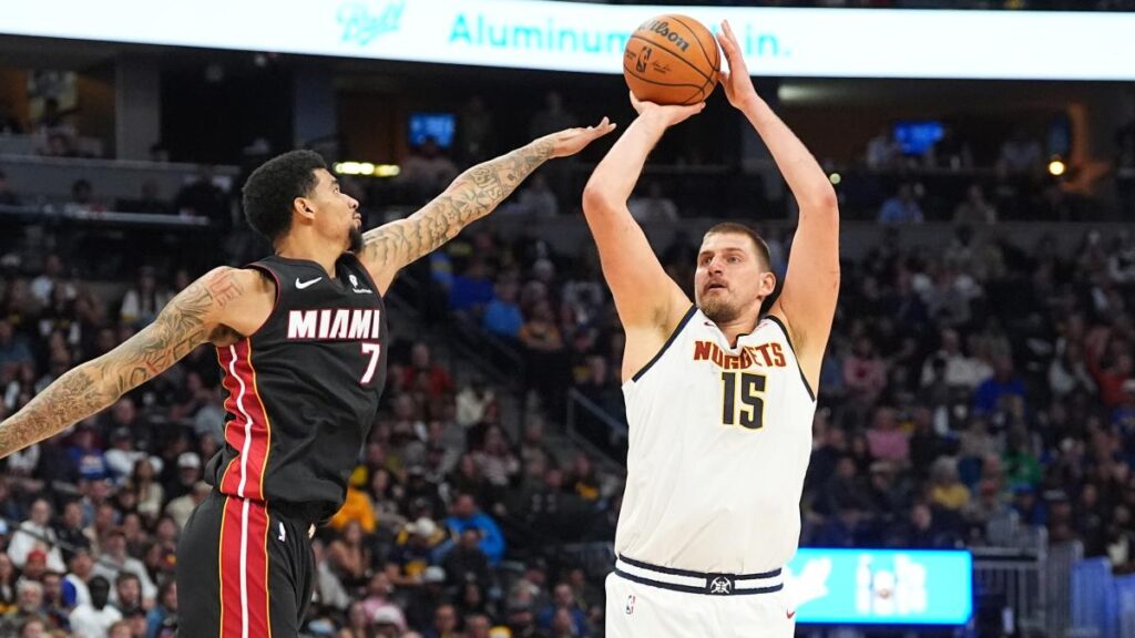 Jokic aplasta a los Heat