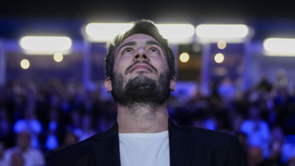 Abrines explica en el Clásico el motivo de su retirada: "Visto lo visto, tomé la decisión correcta"
