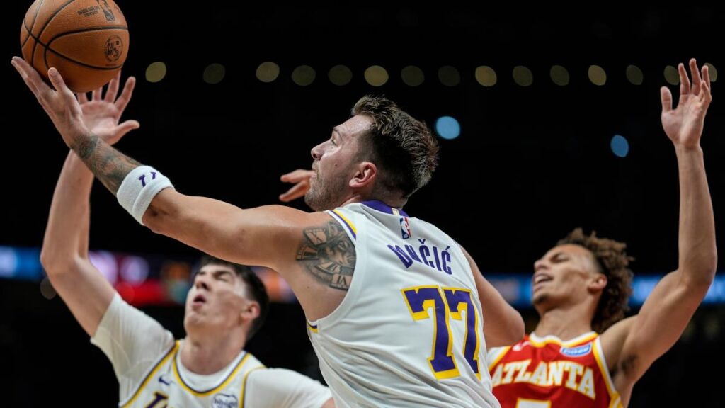 Los Lakers se estrellan en Atlanta en un mal día de Doncic