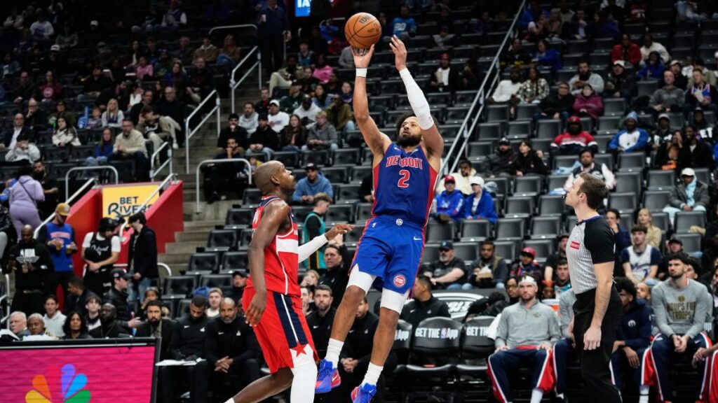 Se tiró hasta las zapatillas: Cade Cunningham, 46 puntos, ¡en 45 intentos!