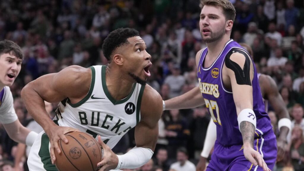 Se hace viral en redes el bonito gesto de Antetokounmpo con un rookie de los Lakers