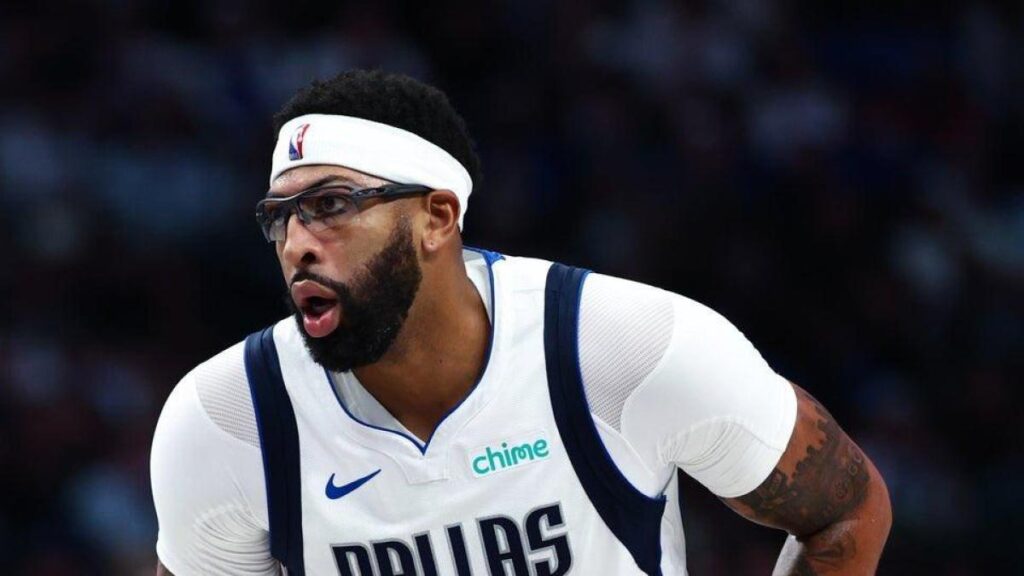 Anthony Davis acelera su vuelta: los Mavericks se aferran a su estrella para reaccionar