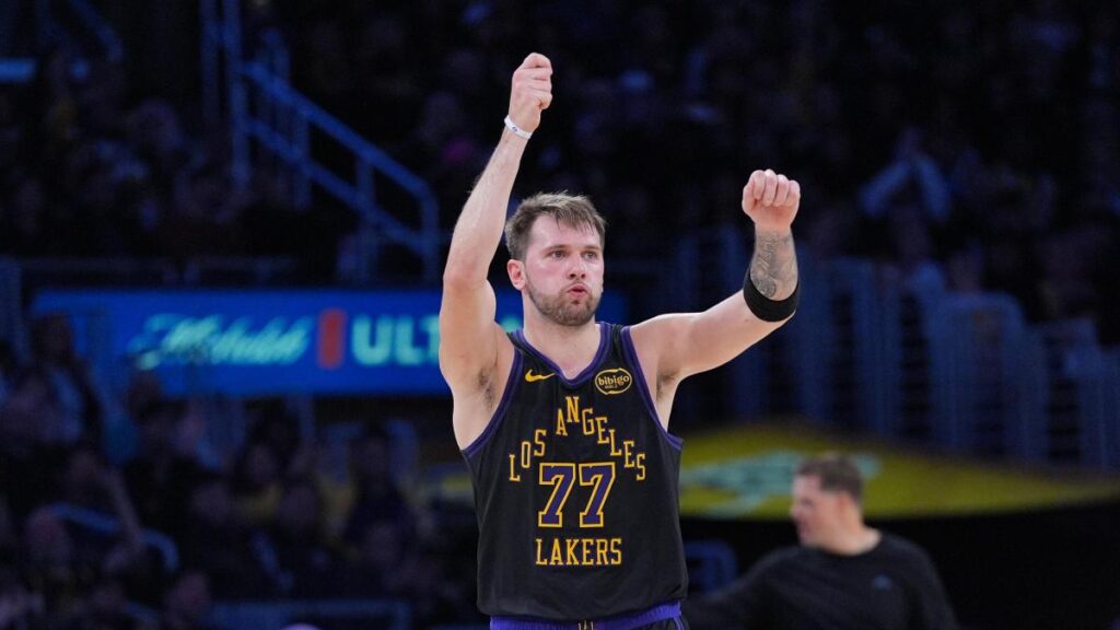 Luka Doncic, tras el esperado retorno de LeBron James: "¡Es una locura!"