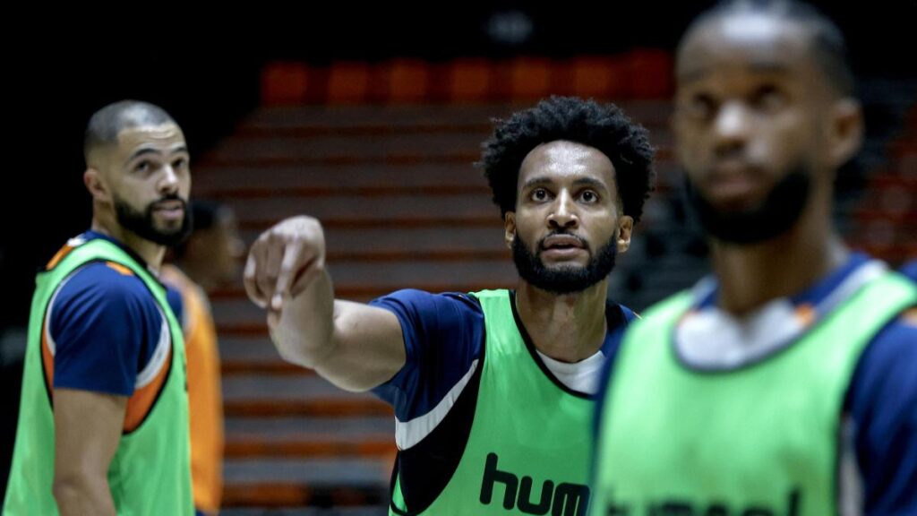 Braxton Key evita una lesión grave en la rodilla justo antes de las Ventanas FIBA