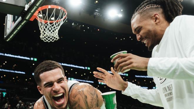 Jordi Fernández se lleva el derbi español de la NBA ante Hugo González