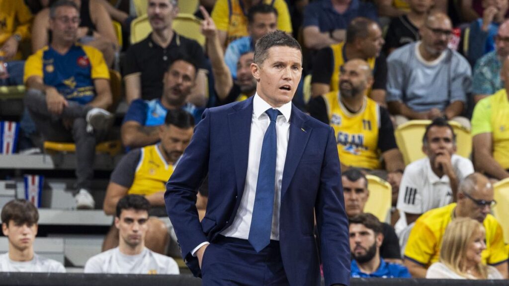 Lakovic: "La situación del aplazamiento del partido ante Baskonia era muy simple, el baloncesto está en segundo lugar"