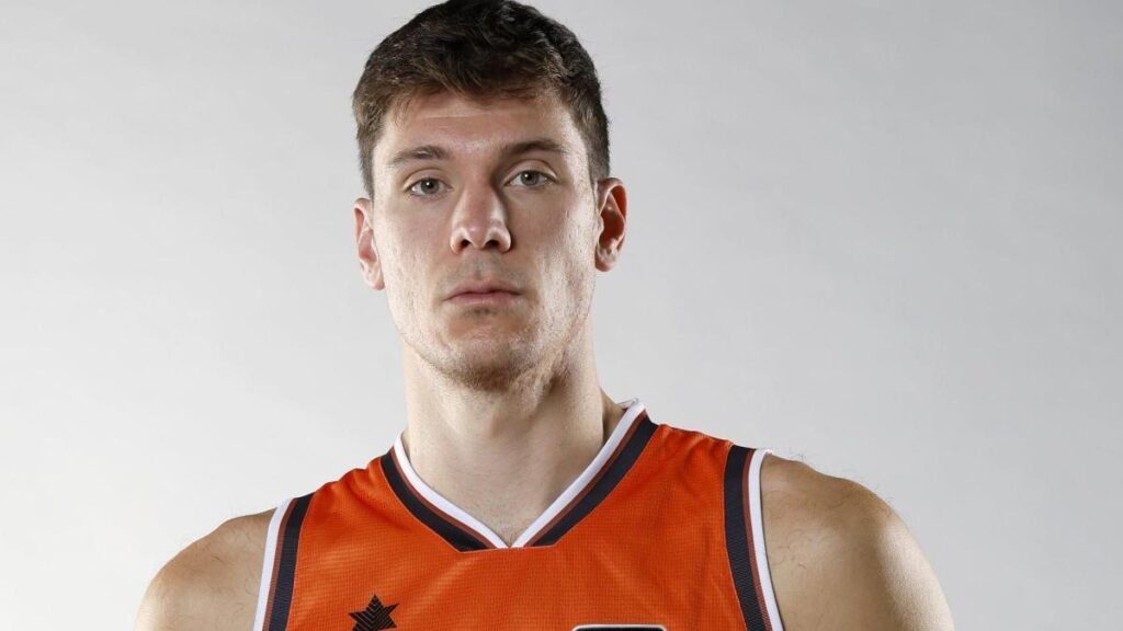 Ethan Happ entra en el mercado: Valencia Basket anuncia su desvinculación