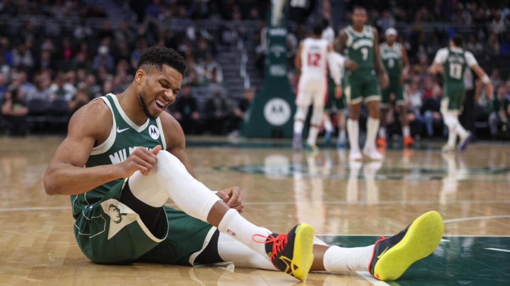 La guinda del peor día para Giannis en la NBA: se rompe