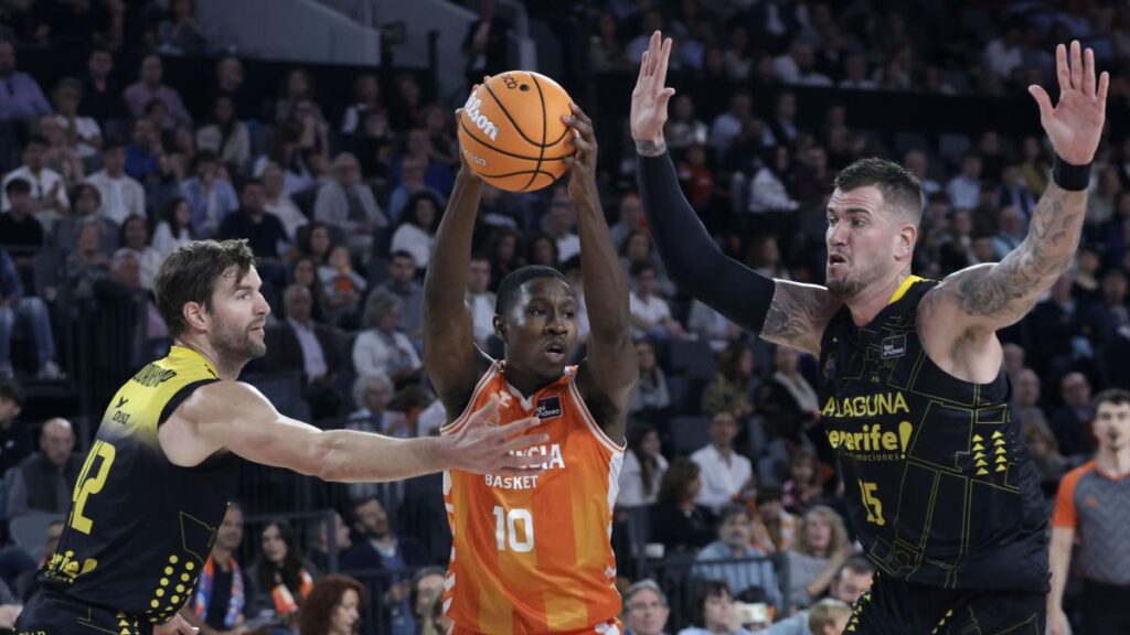 El Valencia Basket, actual líder, pondrá a prueba al Kosner Baskonia en el Buesa Arena