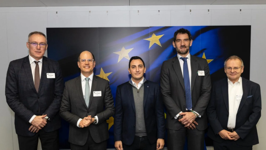 La FIBA explica a la Comisión Europea el estado del basket en Europa