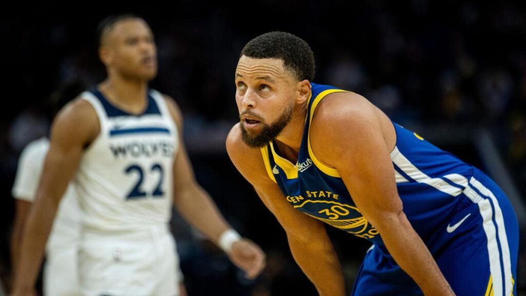 Minnesota fastidia otro histórico hito de Stephen Curry