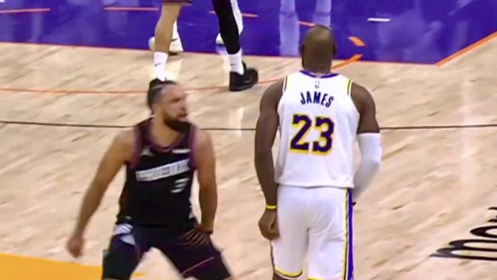¡No se puede ser más tonto! Brooks la lía con LeBron para regalar el partido a los Lakers