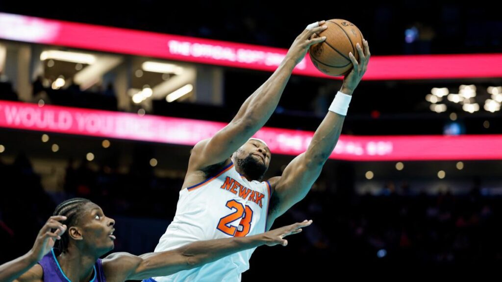 Yabusele admite su frustración en los Knicks: “Es una situación muy difícil”