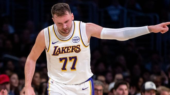 Doncic ve la luz en los Lakers y otra derrota de Oklahoma