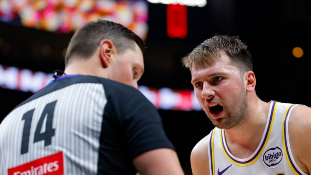 Doncic ‘pasa’ de su entrenador: “Se ha pasado el tiempo muerto quejándose a los árbitros”