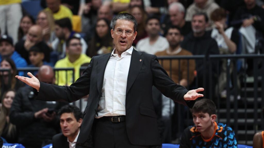 Pedro Martínez, entrenador del Valencia Basket: "No hay que hacer ningún tipo de revolución"