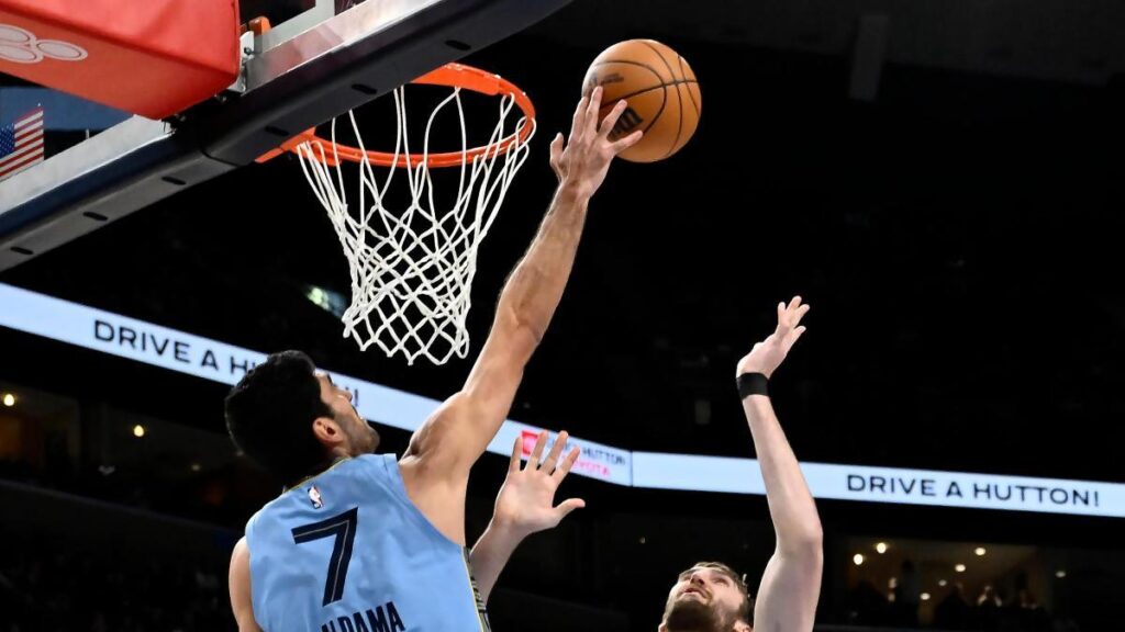 Un tapón de Aldama en el último suspiro sella el triunfo de los Grizzlies
