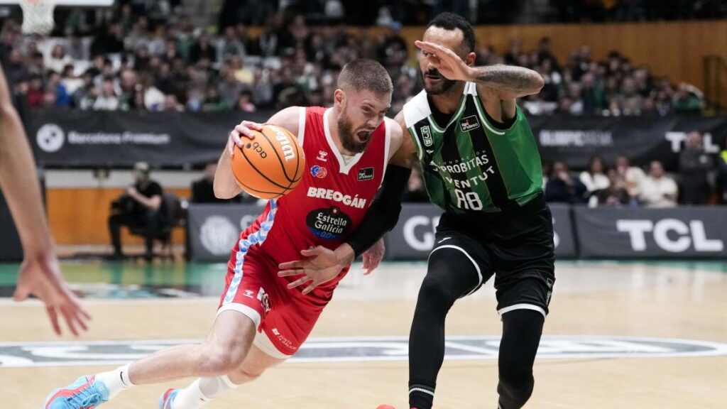 El director deportivo del Breogán, "enfadado" con los pitos por parte de la afición