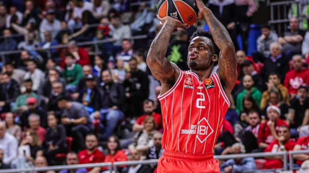 La estrella del Hapoel, entre los encausados por el escándalo de apuestas en la NCAA