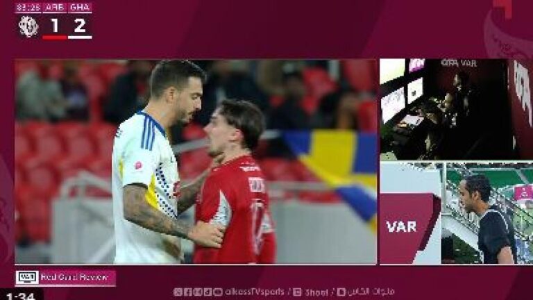 ¡Es impropio de él! Expulsado Joselu tras agarrar por el cuello a su compatriota Rodri