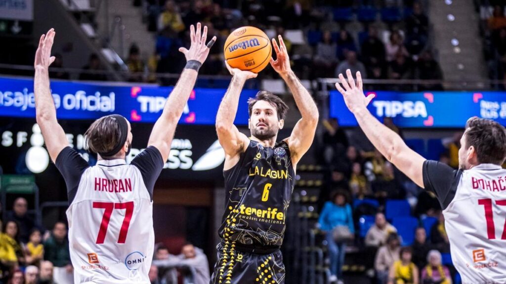 104-80. El Tenerife despacha al Nymburk en una gran segunda mitad