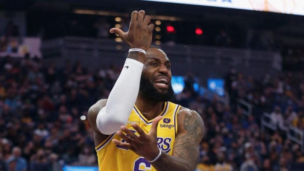 La guerra de los Lakers en la que casi echan a LeBron: “¡Nunca deberías haber nacido!”