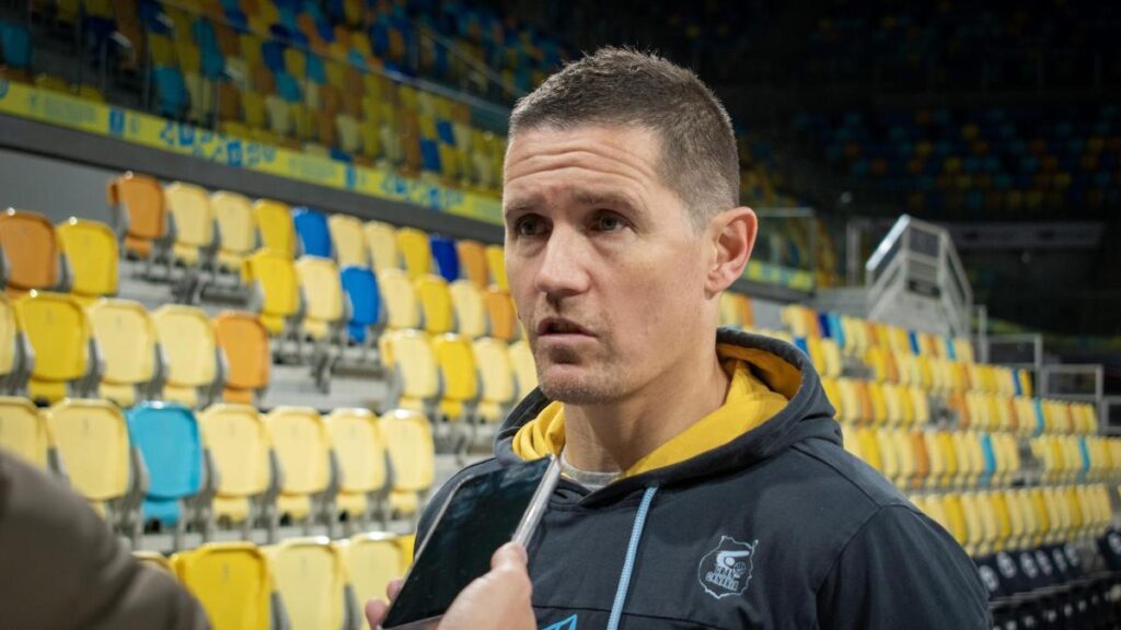 Lakovic: "Nos espera un partido muy duro, hay que controlar sus transiciones y el rebote"