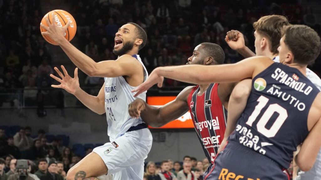 87-77: El Baskonia impone su solidez y físico ante el Joventut