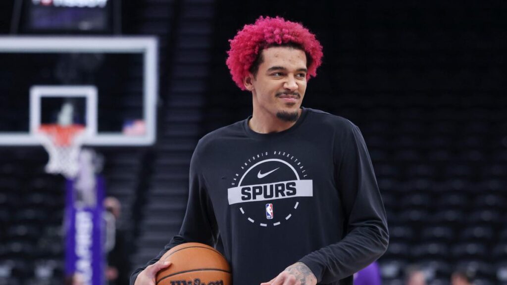 Los Spurs abren la puerta a una de sus jóvenes promesas