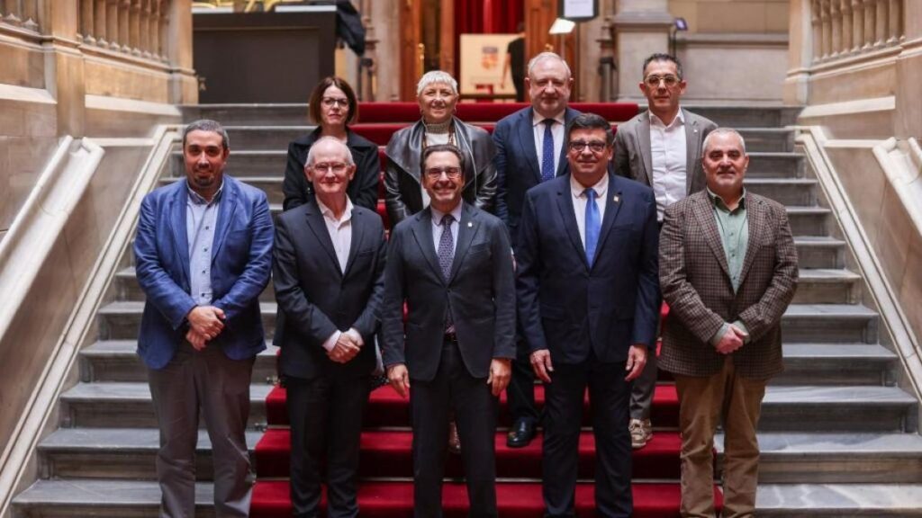 La UB y la Federació Catalana se alían para transformar la gestión deportiva