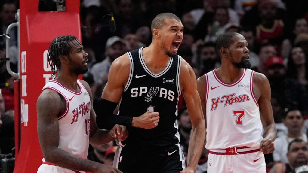 Wembanyama celebra su partido 150 en la NBA con un triunfo de los Spurs en Houston